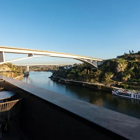 Unique T2 W/ View Of The River By Lovelystay Apartment Porto