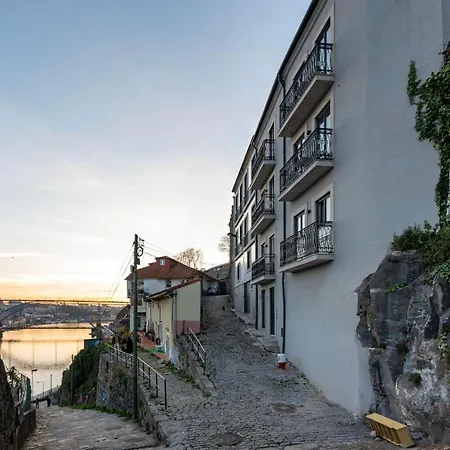 Apartment Unique T2 W/ View Of The River By Lovelystay